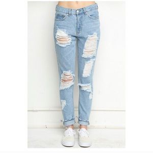 ✨LAST CHANCE✨Brandy Melville Boyfriend Jeans